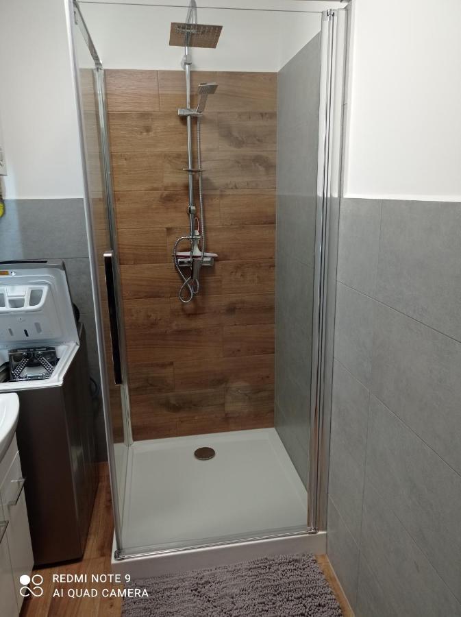 Apartament Na Parterze Сталова Вола Екстериор снимка