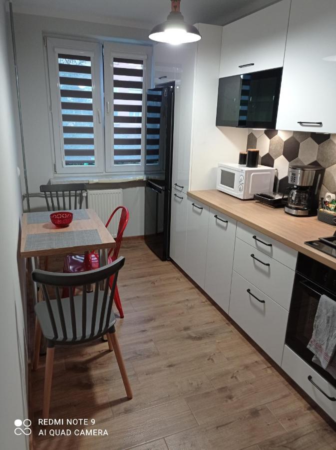 Apartament Na Parterze Сталова Вола Екстериор снимка