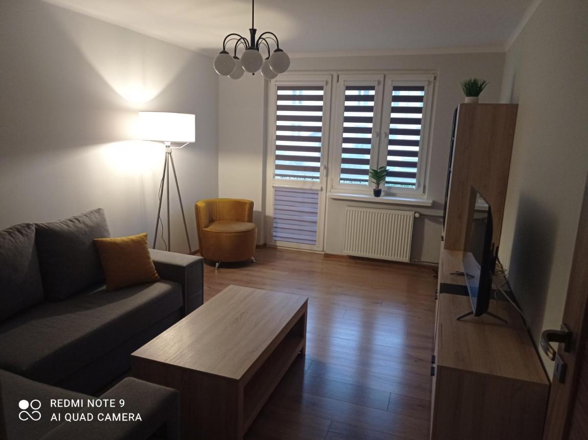 Apartament Na Parterze Сталова Вола Екстериор снимка