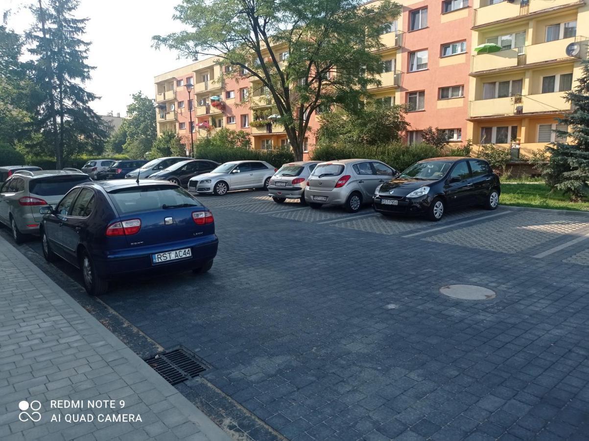 Apartament Na Parterze Сталова Вола Екстериор снимка