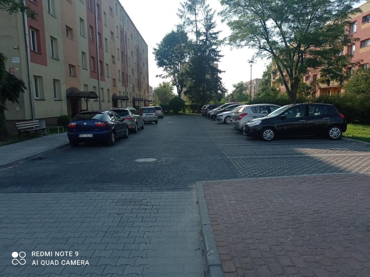 Apartament Na Parterze Сталова Вола Екстериор снимка